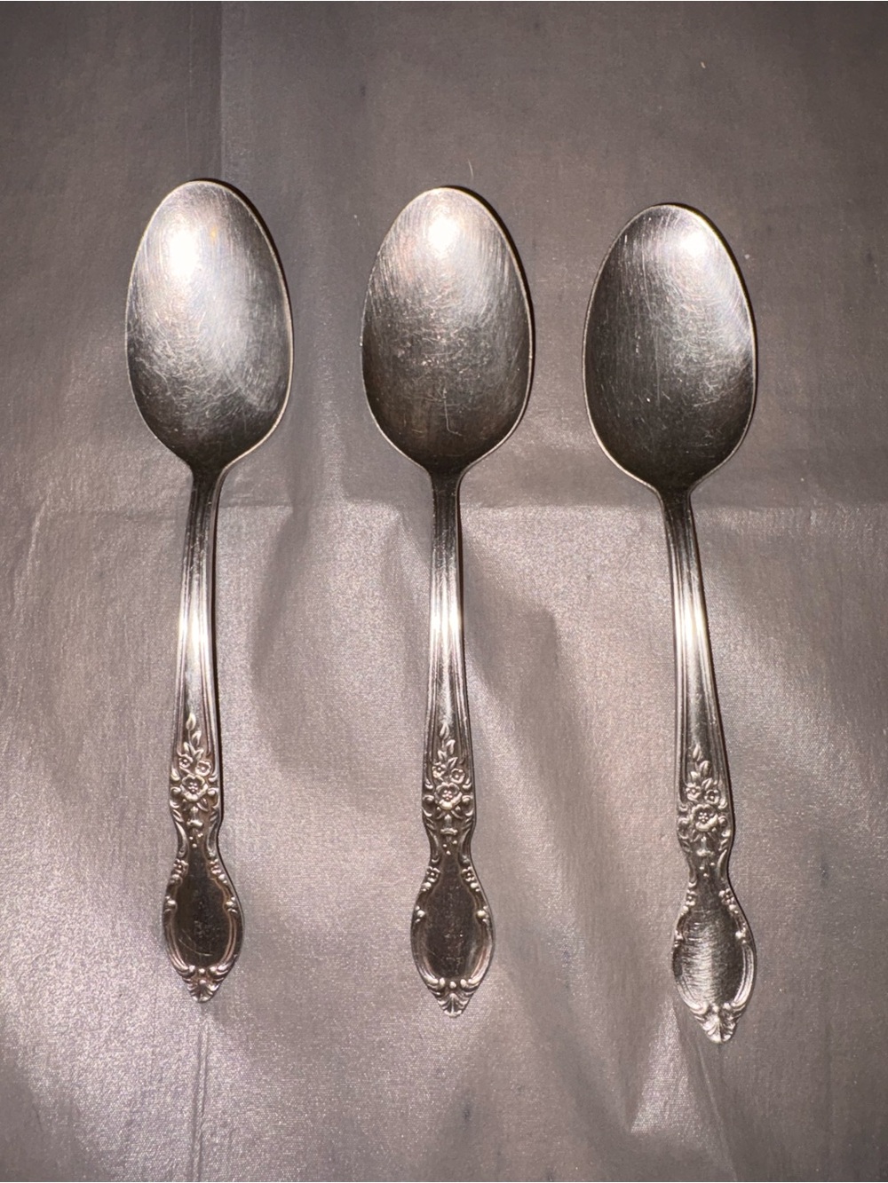 Wm. Rogers & Son Victorian Rose Silverplate teaspoons 3pc Baroque Rococo